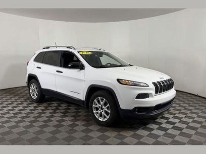 Used 2016 Jeep Cherokee Latitude w/ Cold Weather Group