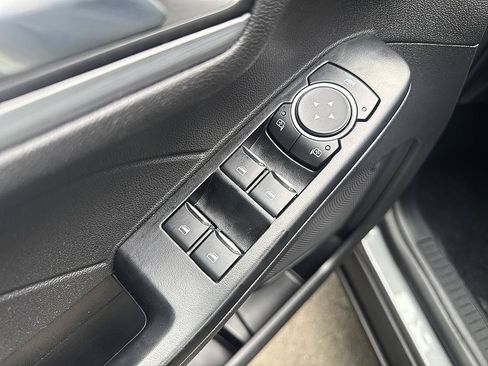 Used 2025 Ford Escape Platinum AWD/4WD image 10