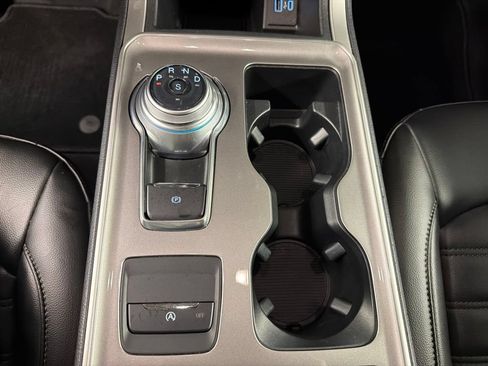 Certified 2024 Ford Edge SEL w/ Convenience Package AWD/4WD image 15
