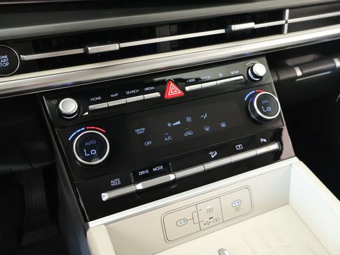 Certified 2026 Hyundai Santa Fe SE FWD image 7
