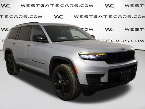 Used 2022 Jeep Grand Cherokee L Altitude image 40
