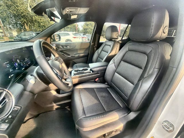 Certified 2025 Chevrolet Equinox LT w/ Convenience Package II FWD image 18