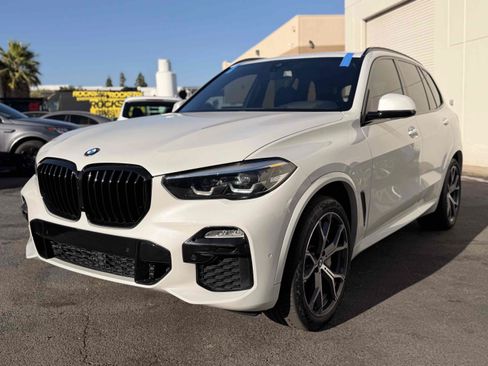 Used 2019 BMW X5 xDrive50i w/ M Sport Package AWD/4WD image 5