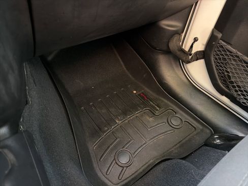 Used 2019 Jeep Wrangler Unlimited Sport S image 23