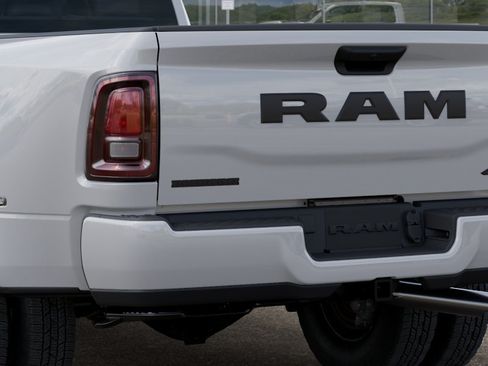 Used 2026 RAM 3500 Big Horn AWD/4WD image 14
