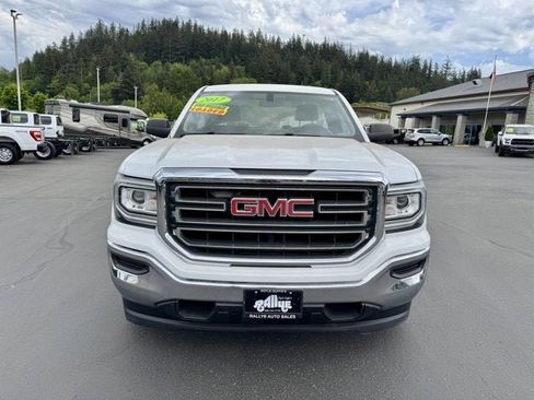 Used 2017 GMC Sierra 1500 2WD Regular Cab image 2
