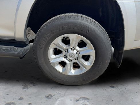 Used 2024 Toyota 4Runner SR5 AWD/4WD image 18