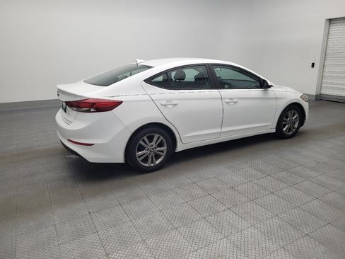 Used 2017 Hyundai Elantra SE image 10