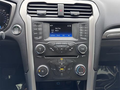 Used 2017 Ford Fusion S image 7