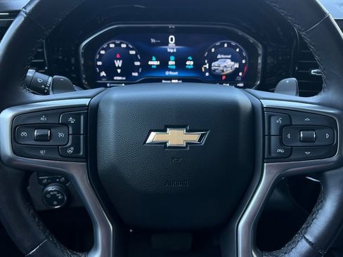 Used 2023 Chevrolet Silverado 1500 LT AWD/4WD image 23