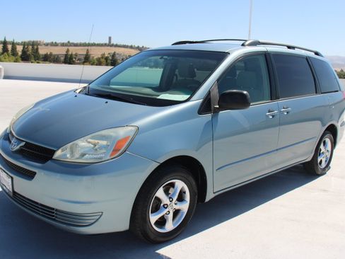 Used 2005 Toyota Sienna LE w/ LE Pkg 4 FWD image 6