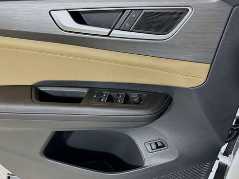 New 2026 Volkswagen Atlas Cross Sport SE image 16