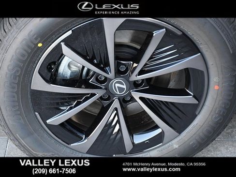 New 2026 Lexus RZ 350e image 6