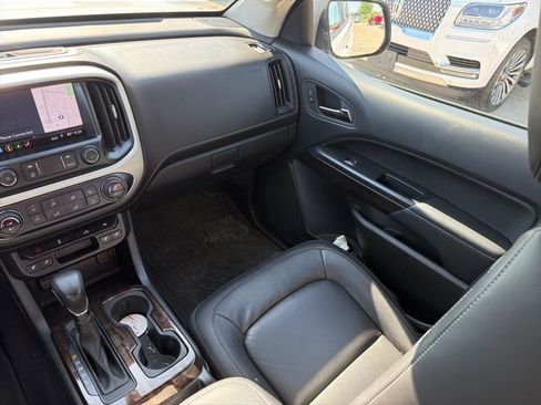 Used 2022 GMC Canyon Elevation w/ Elevation Premium Package AWD/4WD image 17
