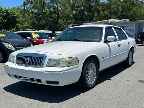 Used 2011 Mercury Grand Marquis LS RWD image 2