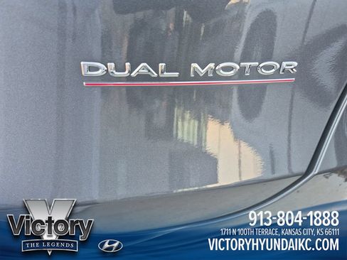 Used 2023 Tesla Model Y Performance AWD/4WD image 32