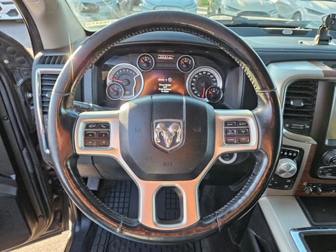 Used 2014 RAM 1500 Laramie w/ Convenience Group AWD/4WD image 31