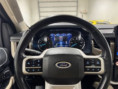 Used 2023 Ford Expedition Max Limited image 28