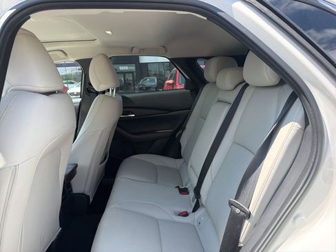 Used 2022 MAZDA CX-30 AWD 2.5 S w/ Premium Package image 10