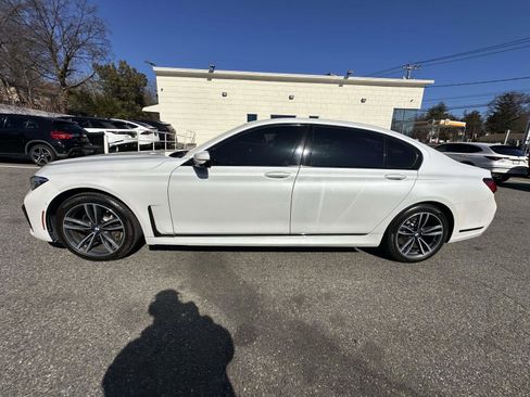 Used 2020 BMW 750i xDrive w/ M Sport Package AWD/4WD image 6