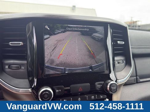 Used 2019 RAM 1500 Laramie AWD/4WD image 15