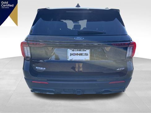 Certified 2025 Ford Explorer ST-Line w/ ST-Line Street Pack image 8