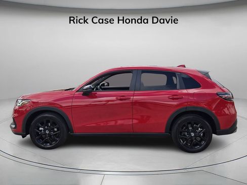 Certified 2025 Honda HR-V Sport image 4