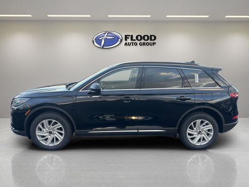 New 2026 Lincoln Corsair Premiere image 4