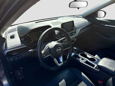 Used 2023 Nissan Altima 2.5 SR image 7