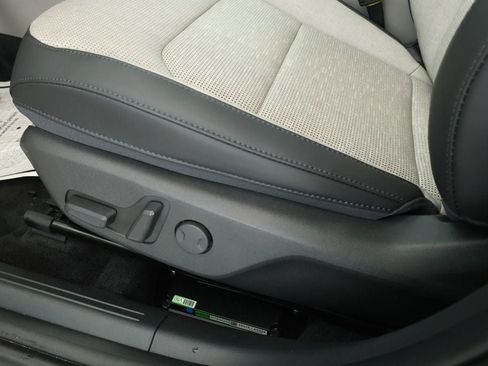 Used 2025 Kia Niro Wave w/ Wave Preserve Package image 10