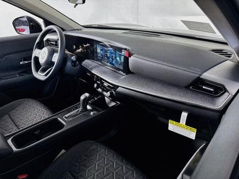New 2026 Nissan Kicks SV AWD/4WD image 23
