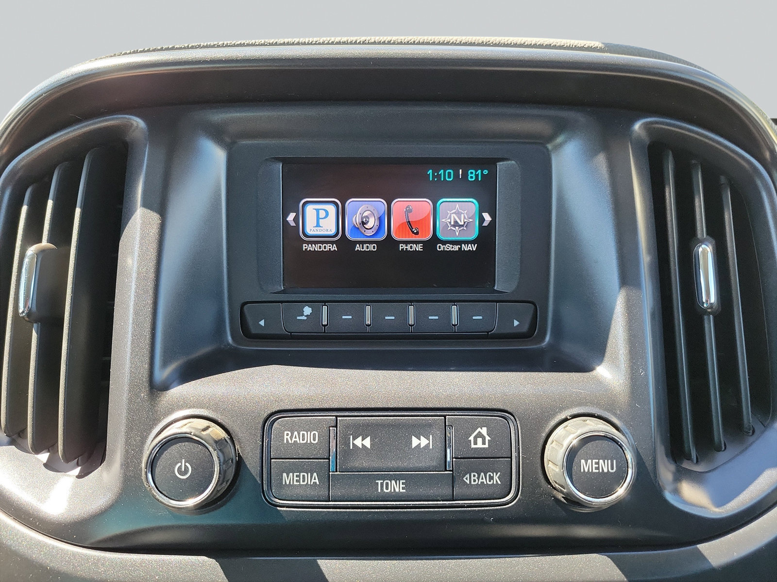 Used 2016 Chevrolet Colorado W/T w/ WT Convenience Package RWD image 17