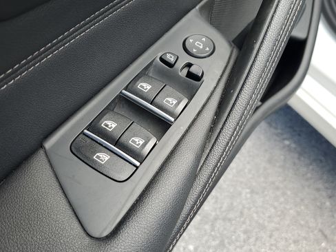 Used 2023 BMW 530i w/ Convenience Package RWD image 23