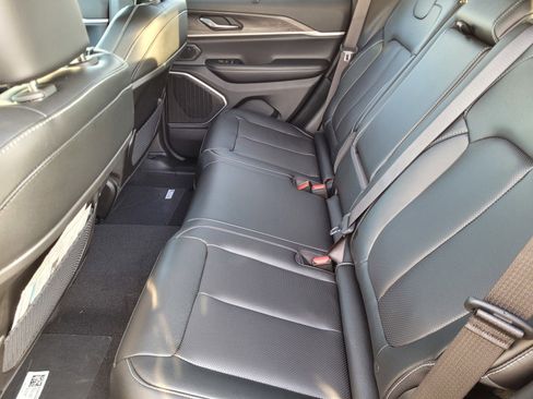 New 2024 Jeep Grand Cherokee Limited 4xe w/ Luxury Tech Group II image 16