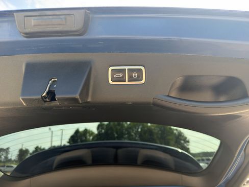 Used 2022 Kia Sorento SX FWD image 8