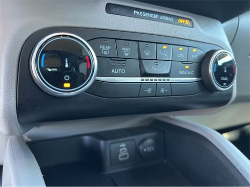 Certified 2024 Ford Escape Active image 29