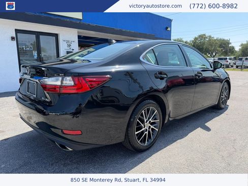 Used 2018 Lexus ES 350 w/ Luxury Package w/Wood Trim FWD image 3