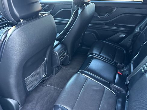 Used 2022 Lincoln Corsair Reserve w/ Equipment Group 201A image 11