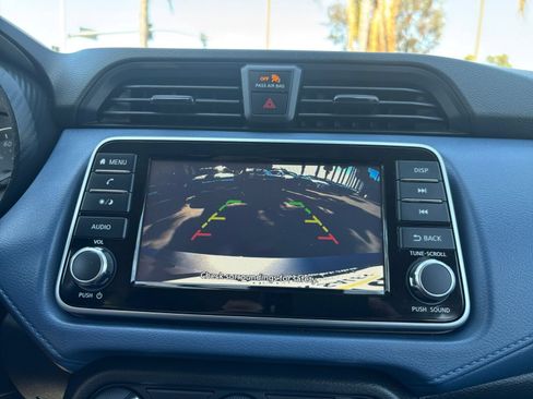 Used 2025 Nissan Versa SV FWD image 22