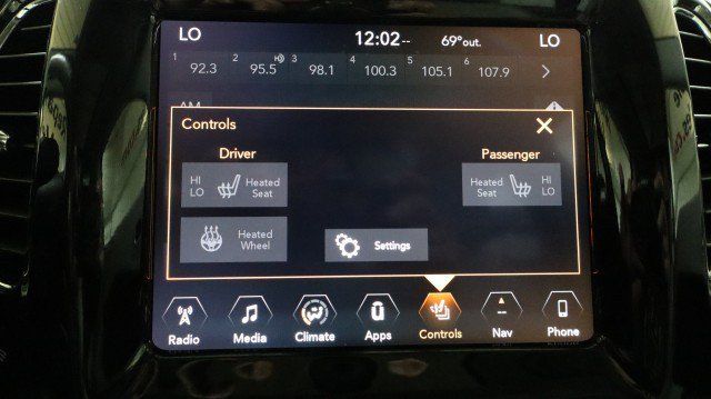 Used 2018 Jeep Compass Limited w/ Navigation Group AWD/4WD image 16