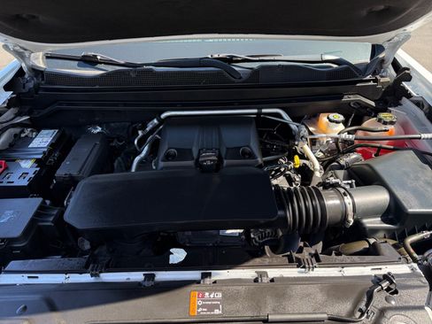 Used 2024 Chevrolet Colorado LT w/ LT Convenience Package III RWD image 20