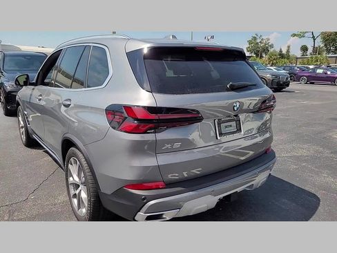 New 2026 BMW X5 xDrive40i w/ Parking Assistance Package image 18