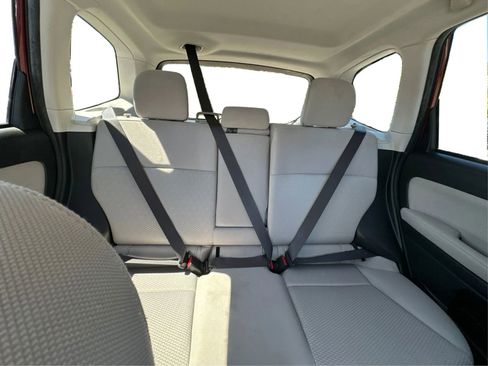 Used 2015 Subaru Forester 2.5i Premium w/ All-Weather Package image 18