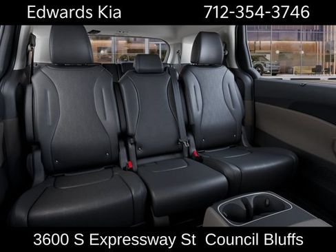 New 2027 Kia Carnival EX FWD image 18