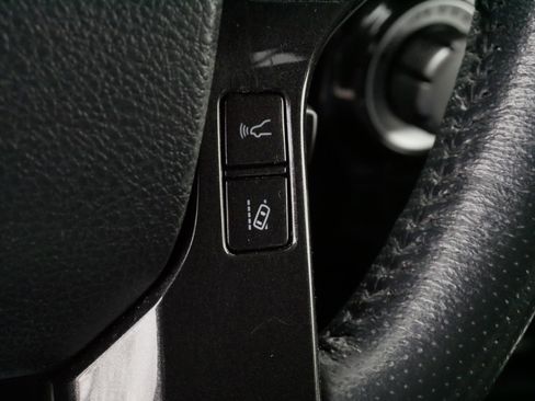 Certified 2024 Toyota 4Runner TRD Off-Road image 25