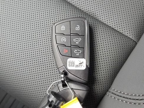Used 2024 GMC Hummer EV 2X w/ LPO, Sport Package AWD/4WD image 39