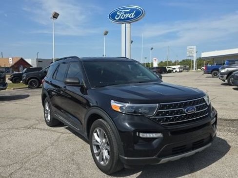 Used 2020 Ford Explorer XLT w/ Equipment Group 202A AWD/4WD image 1