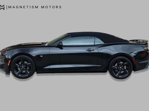 Used 2019 Chevrolet Camaro SS RWD image 5