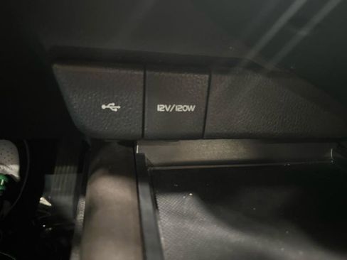 Used 2021 Toyota Camry SE image 21