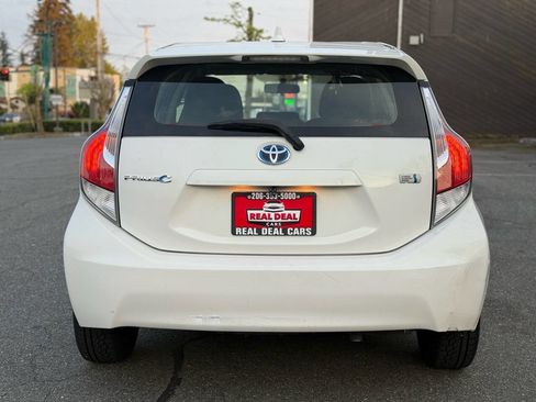 Used 2015 Toyota Prius C Two FWD image 5